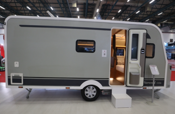 6 kişilik çekme karavan marka ve model tam donanım çekme karavan - Görsel 2