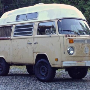 Klasik volkswagen minibüs karavan (retro klasik eski tip karavanlar)